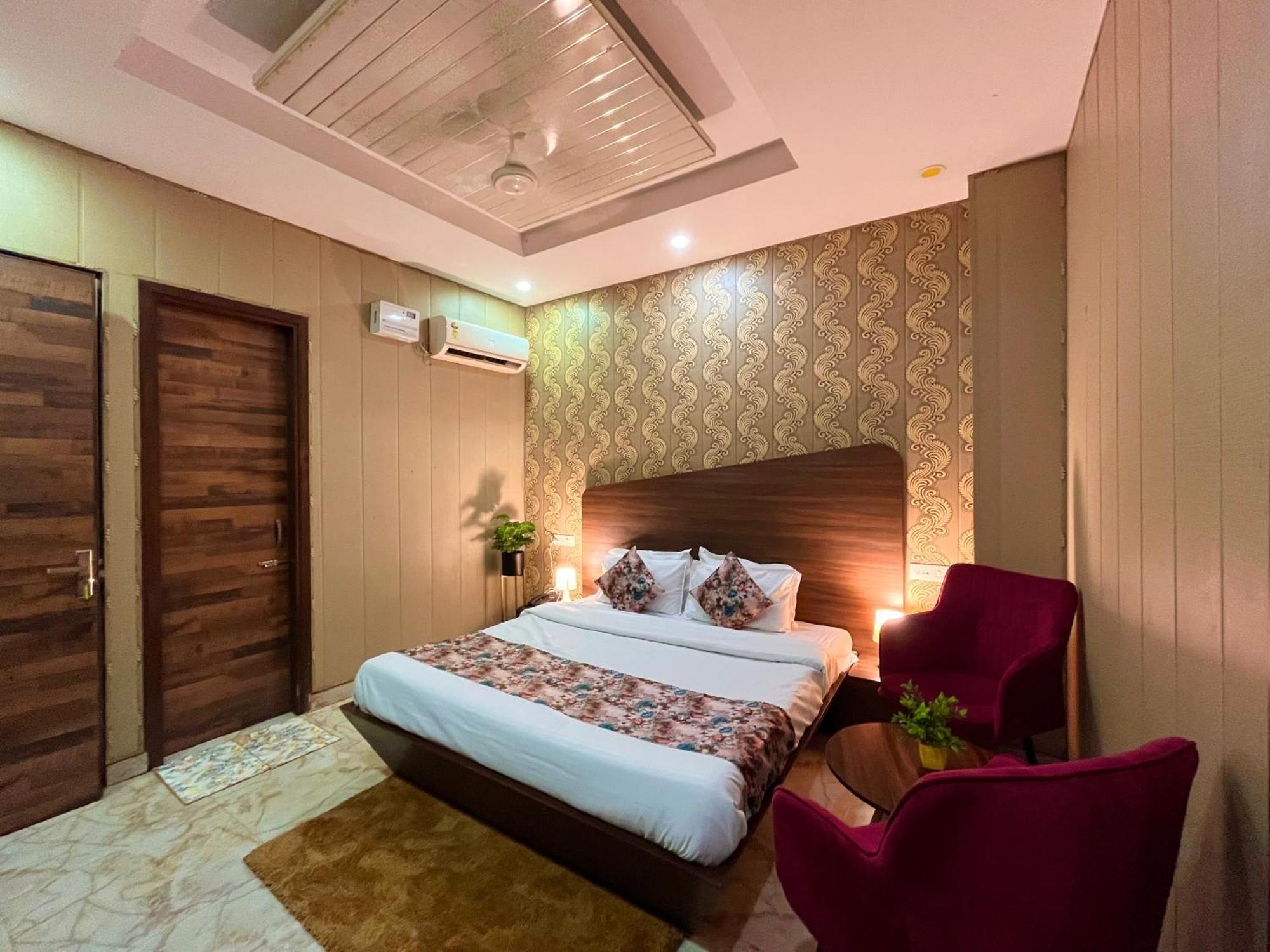 Hotel The Pearl Grand - Top Rated ! Most Awarded ! Parking ! Lift ! Luxury Rooms ! Best Selling Zirakpur Zewnętrze zdjęcie