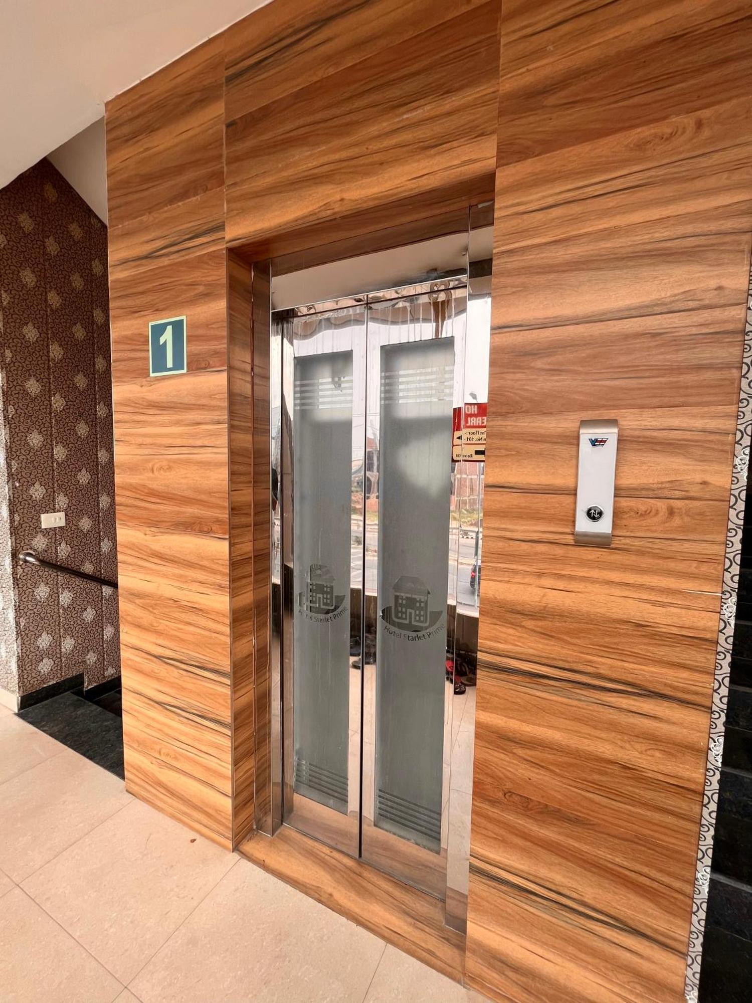 Hotel The Pearl Grand - Top Rated ! Most Awarded ! Parking ! Lift ! Luxury Rooms ! Best Selling Zirakpur Zewnętrze zdjęcie