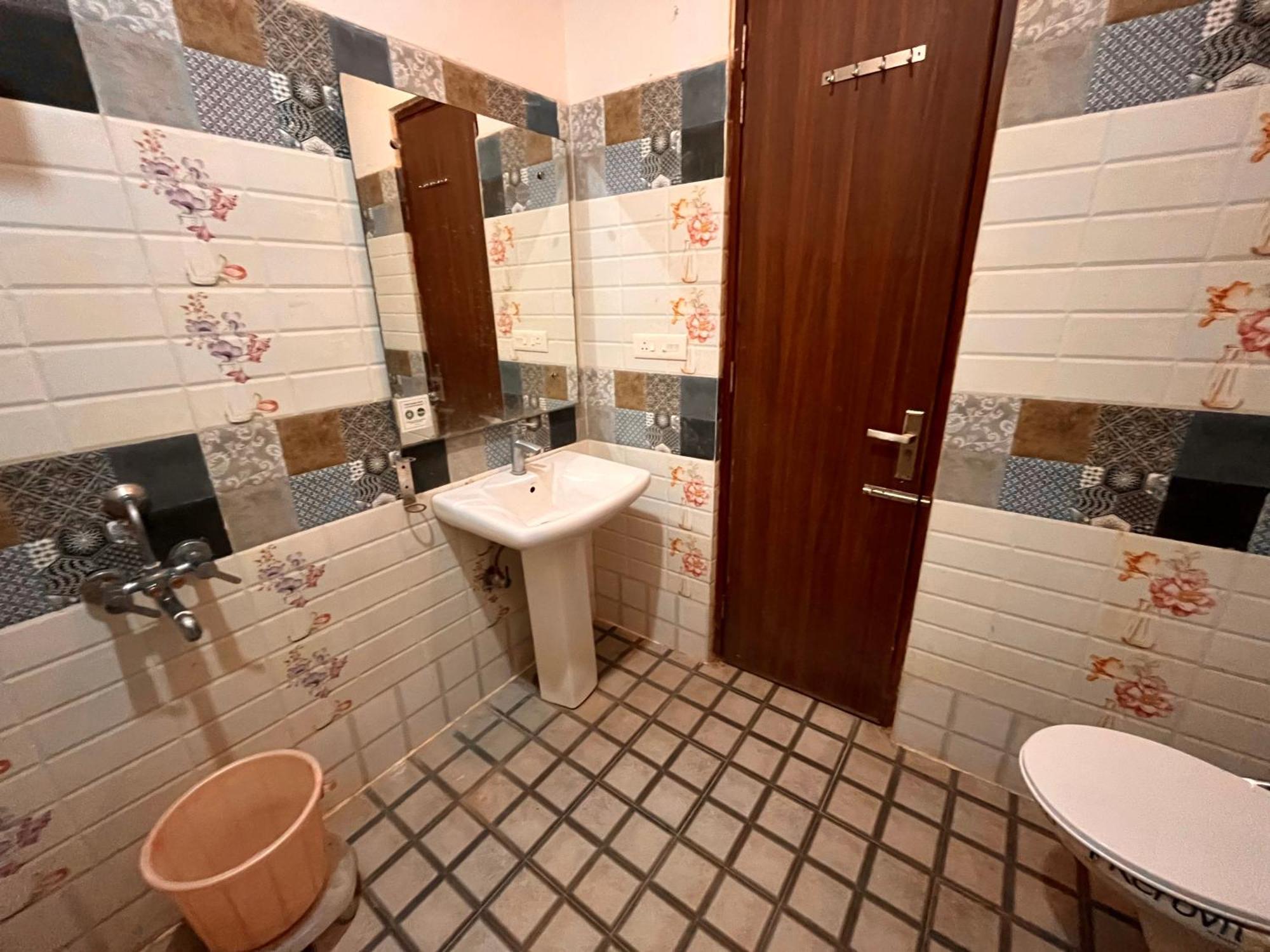 Hotel The Pearl Grand - Top Rated ! Most Awarded ! Parking ! Lift ! Luxury Rooms ! Best Selling Zirakpur Zewnętrze zdjęcie